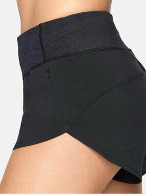 Outdoor Voices Hudson 2.5” Short in Black - Small